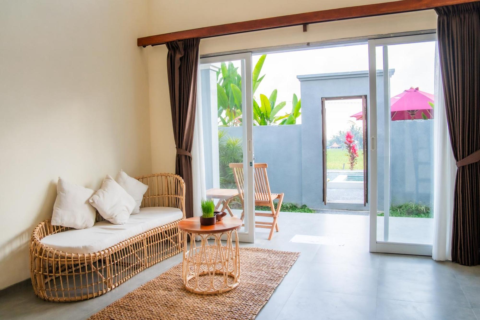 Niniku Villa *